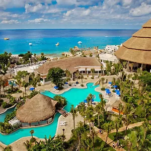 ***** Resort Grand Park Royal México